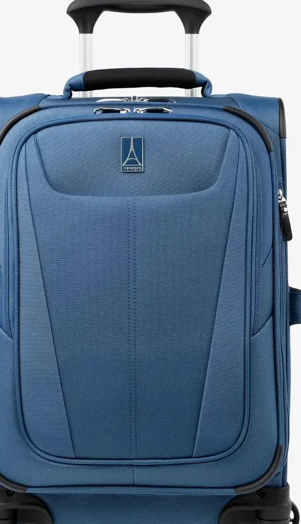 Travelpro Maxlite 5 International Carry-On Spinner - ultra lightweight luggage