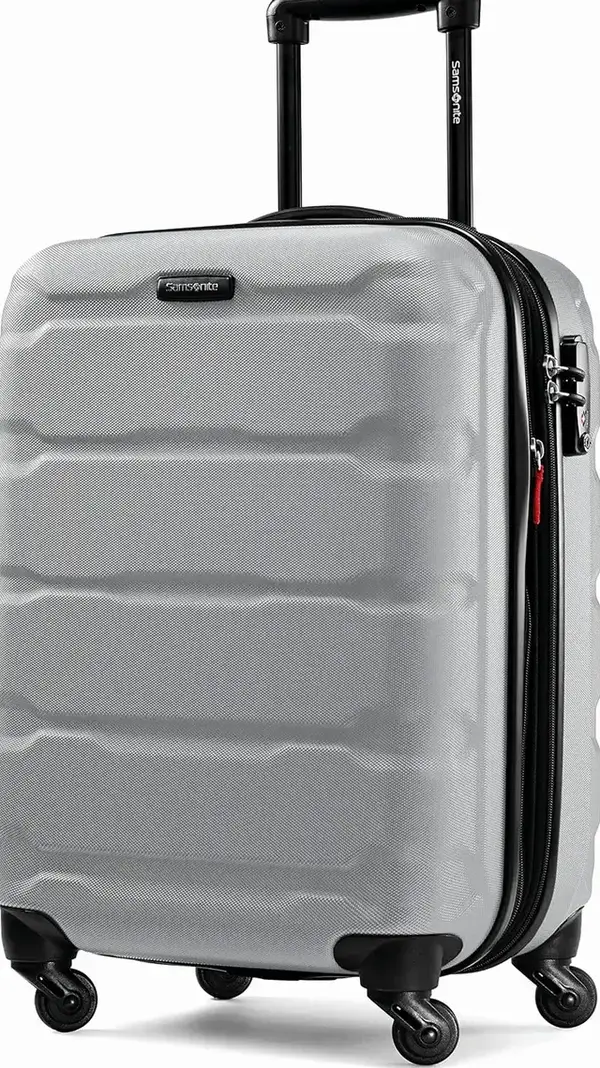 Samsonite Omni PC Hardside Spinner - best lightweight luggage